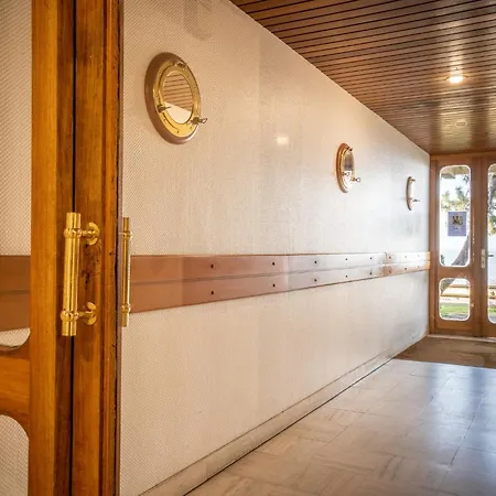 Apartamento Eugenie-3 By Interhome *