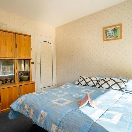 Apartment Eugenie-3 By Interhome