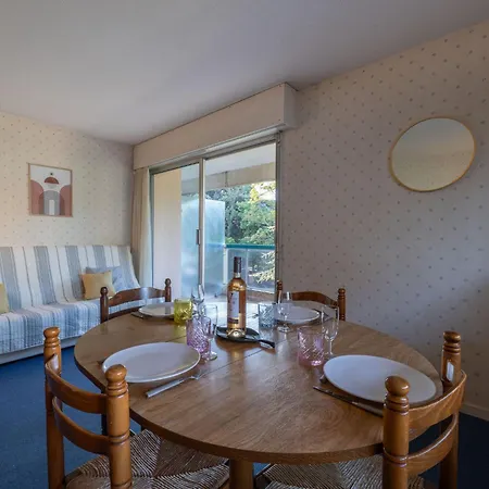 Apartamento Eugenie-3 By Interhome *